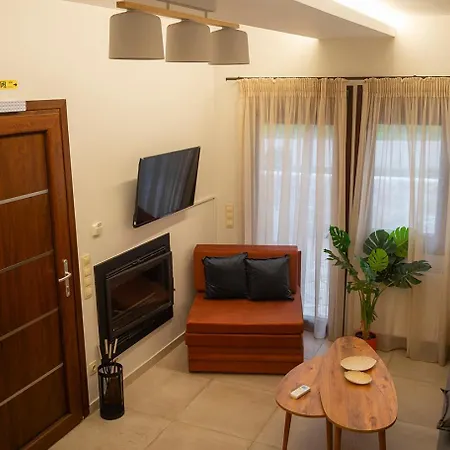 Leaves & Waves Apartman Sztómio