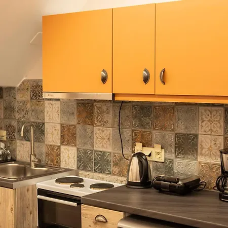 Leaves & Waves * Sztómio