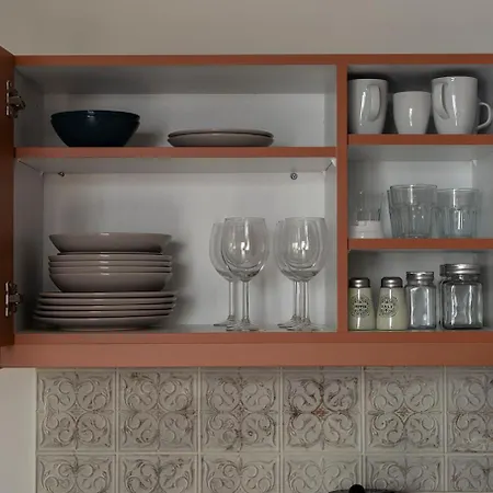 Leaves & Waves Apartman *