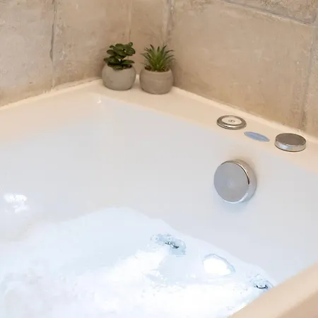 Leaves & Waves Apartman