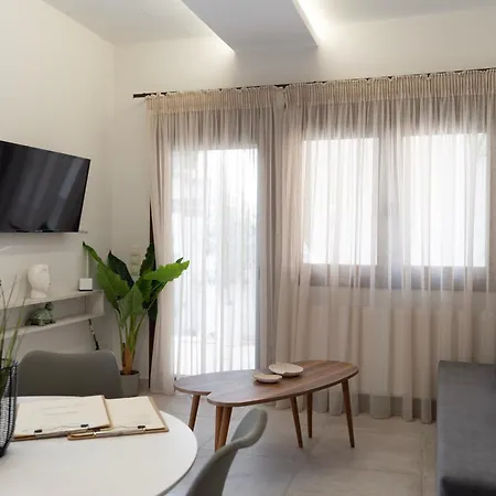 Apartman Leaves & Waves Sztómio