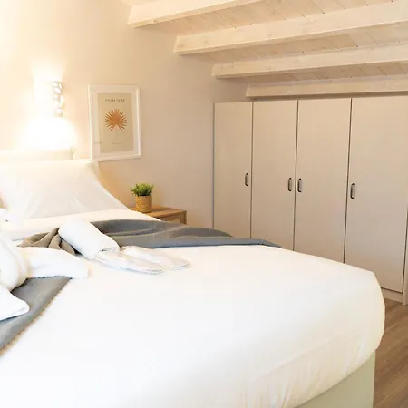 Leaves & Waves * Sztómio