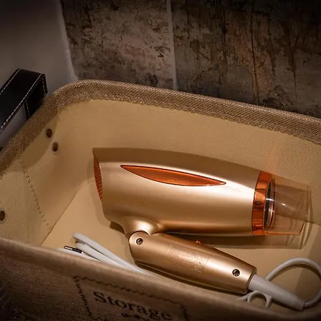 Leaves & Waves Stómion