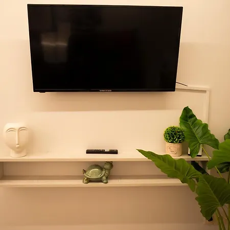 Leaves & Waves Apartament *