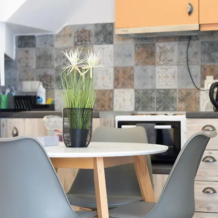 Leaves & Waves Apartament *